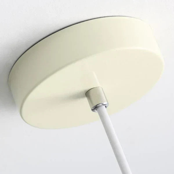 Lampe pendante crème de style français – Élégance Rustique pour Votre Maison