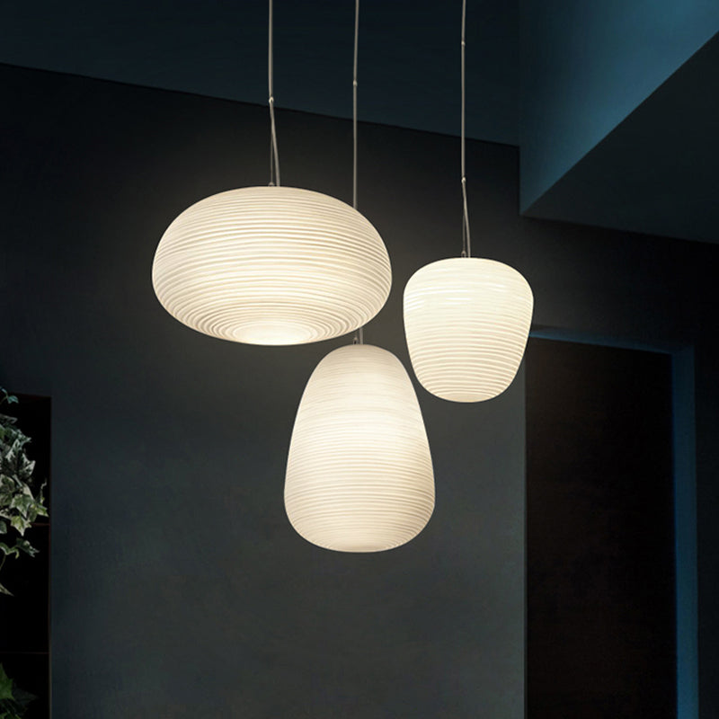 RibbedGlow – Lampe en verre moderne