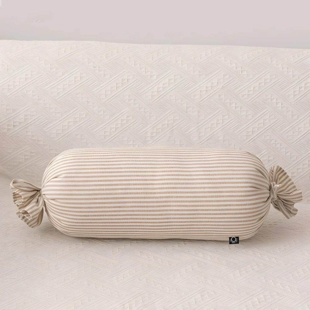 Kyva – Coussin Déco Doux à Rayures | Formes Ludiques & Élégantes