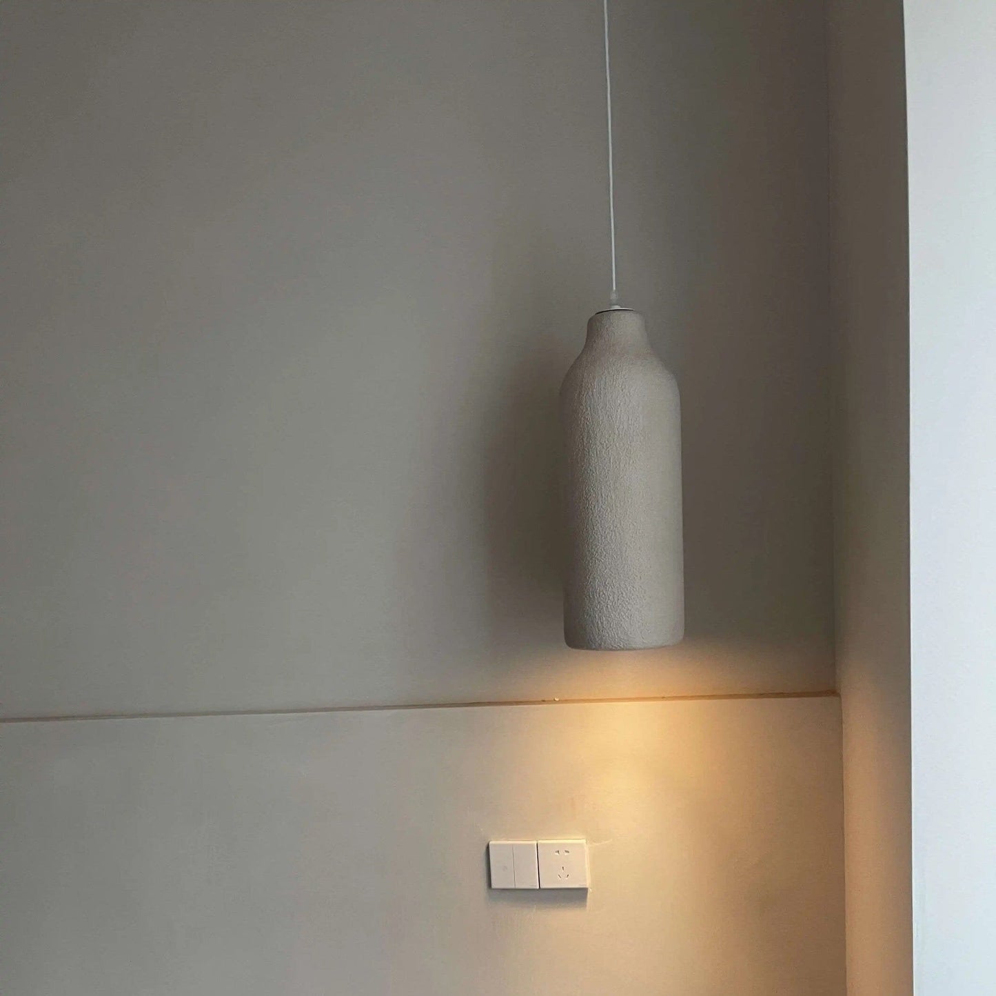 TERRALUNA | Suspension en Pierre de Ciment – LED Intégrée – Style Brut & Naturel – Design Minimaliste
