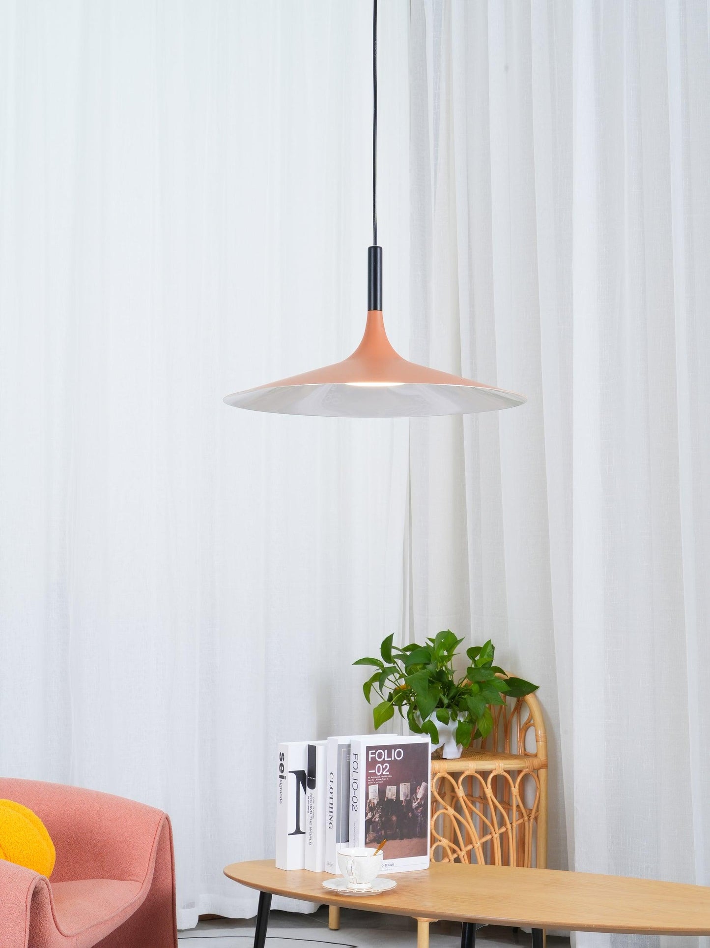 MétaloLinea – Suspension Design en Métal et Aluminium