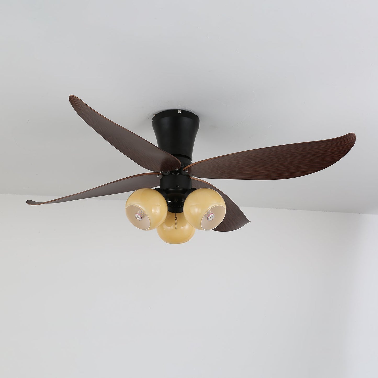 Ventelura | Ventilateur Plafonnier avec Lumière – Design Nature & Pétales en Bois
