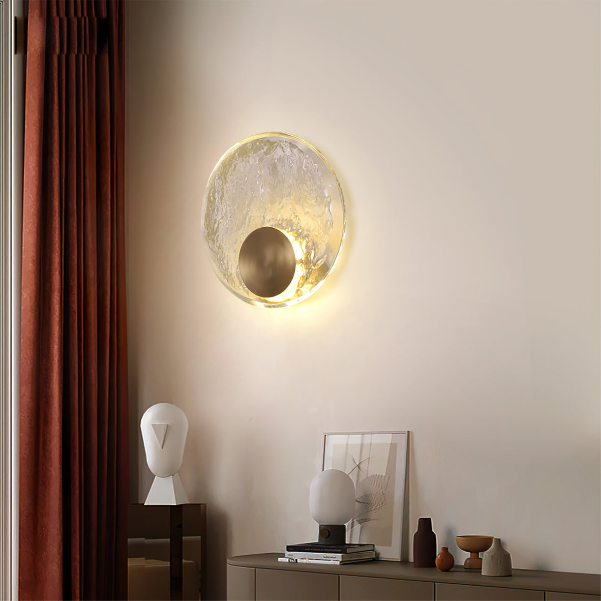 Aurum – Applique Murale Élégante en Laiton & Cristal Opaque | LED Intégrée