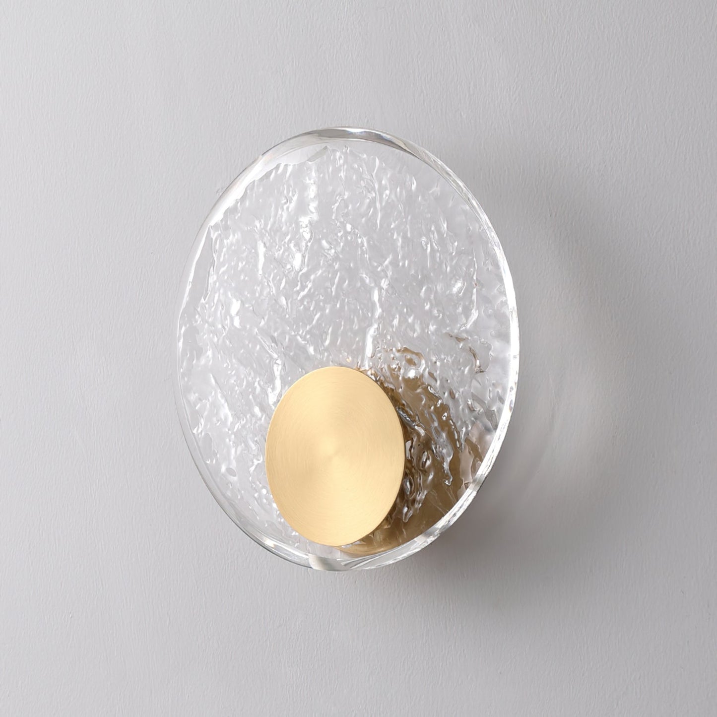 Aurum – Applique Murale Élégante en Laiton & Cristal Opaque | LED Intégrée