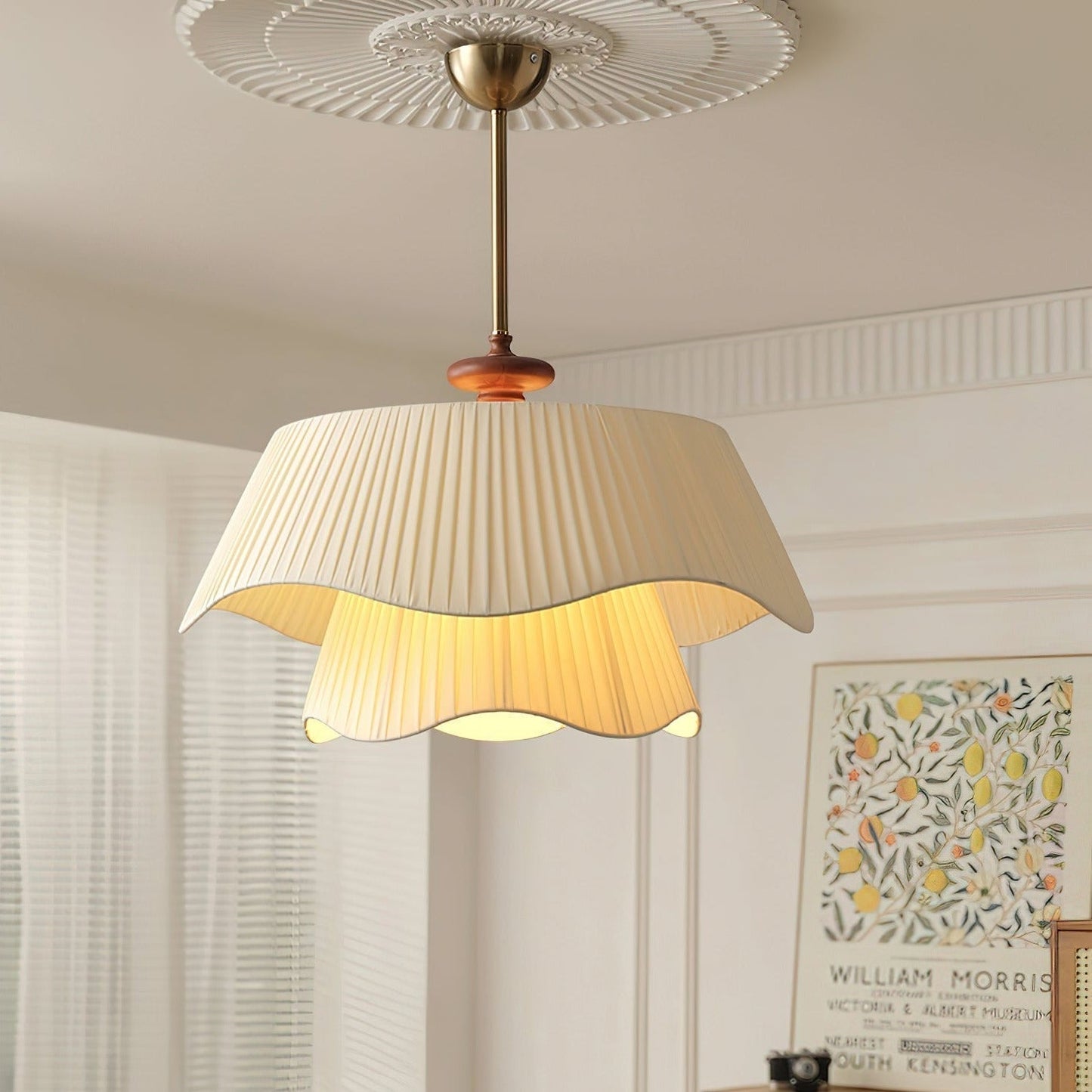 Bellevue | Suspension Design en Métal, Verre et Bois – Élégance Moderne & Éclairage Accueillant