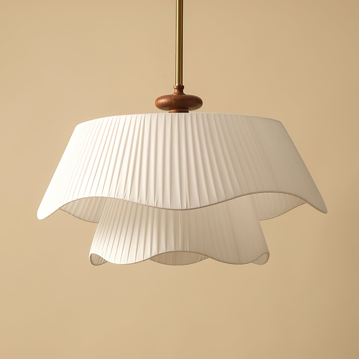 Bellevue | Suspension Design en Métal, Verre et Bois – Élégance Moderne & Éclairage Accueillant