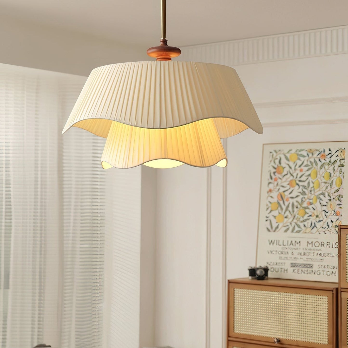 Bellevue | Suspension Design en Métal, Verre et Bois – Élégance Moderne & Éclairage Accueillant