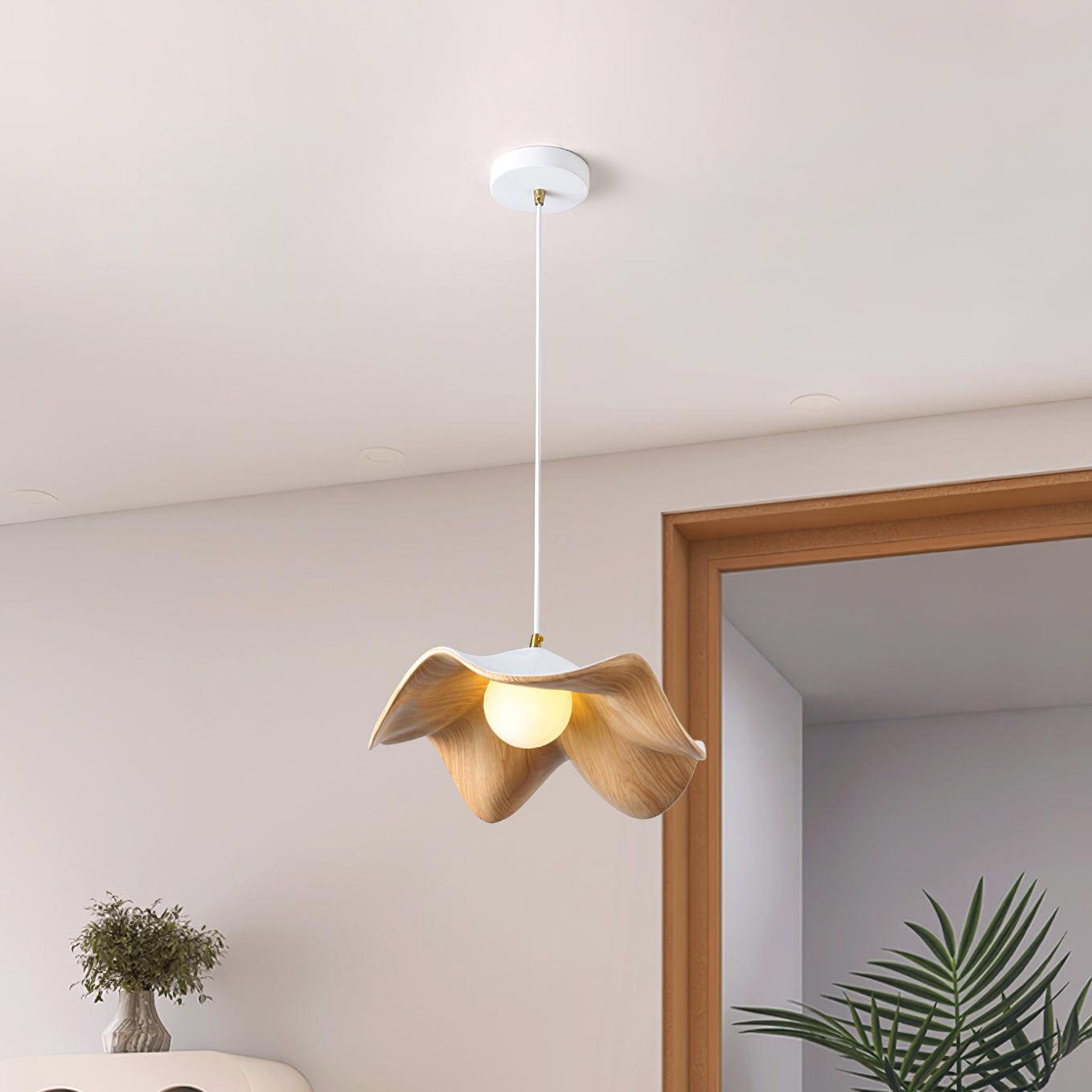 ElementBois – Suspension en Résine & Métal – Plafonnier Design Lotus Naturel
