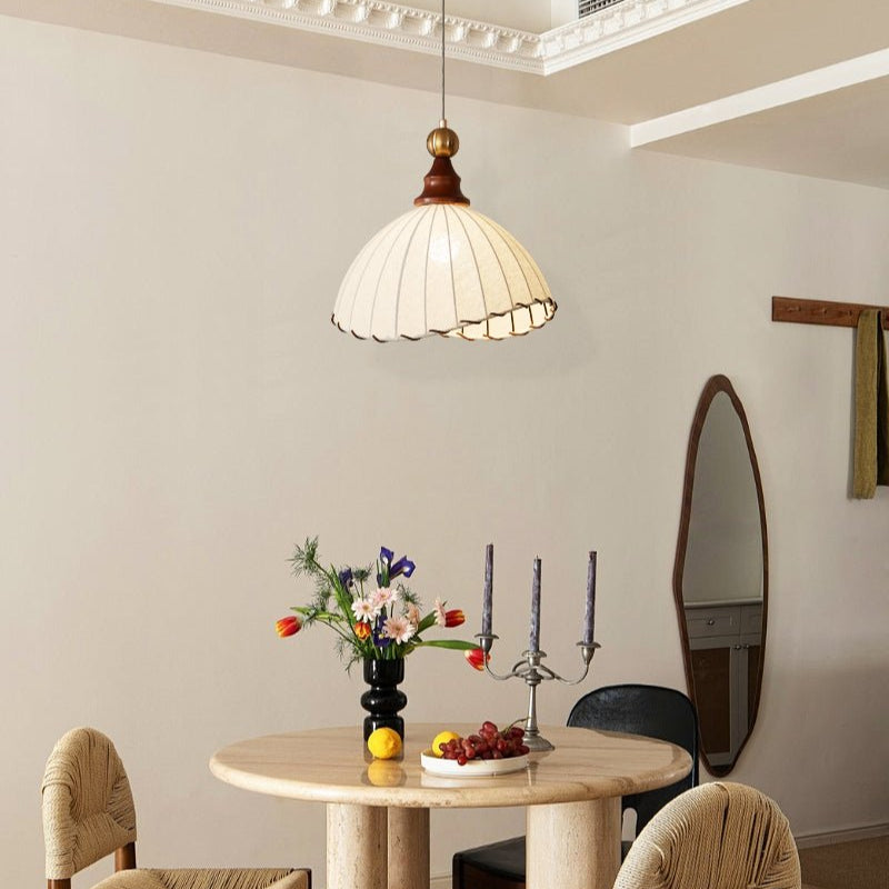 VELMARA | Suspension Tissu Plissé – Bois & Métal Doré – Hauteur Réglable – Douille E27