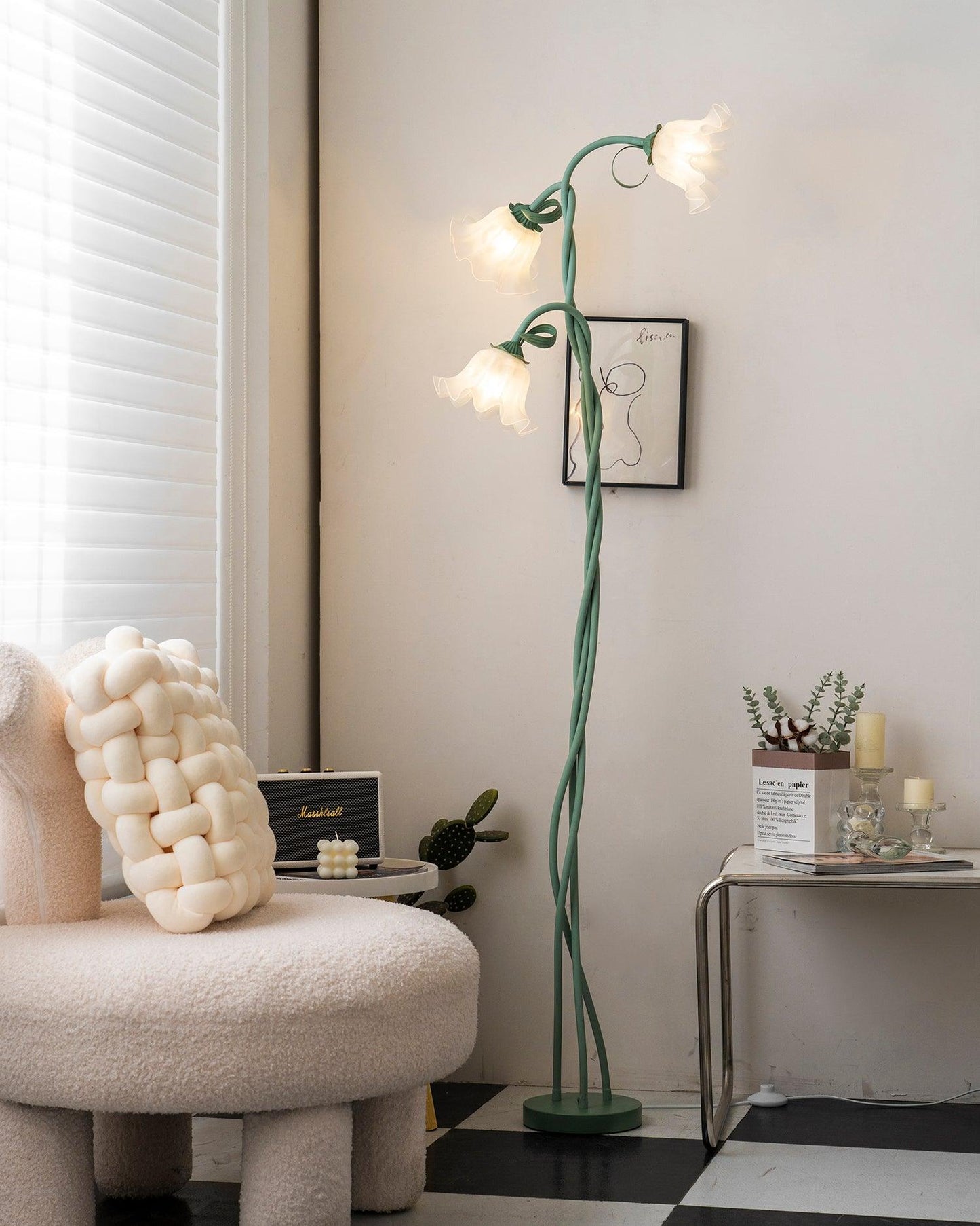 CallaLight | Éclairage Floral Moderne – Élégance Naturelle sur Pied