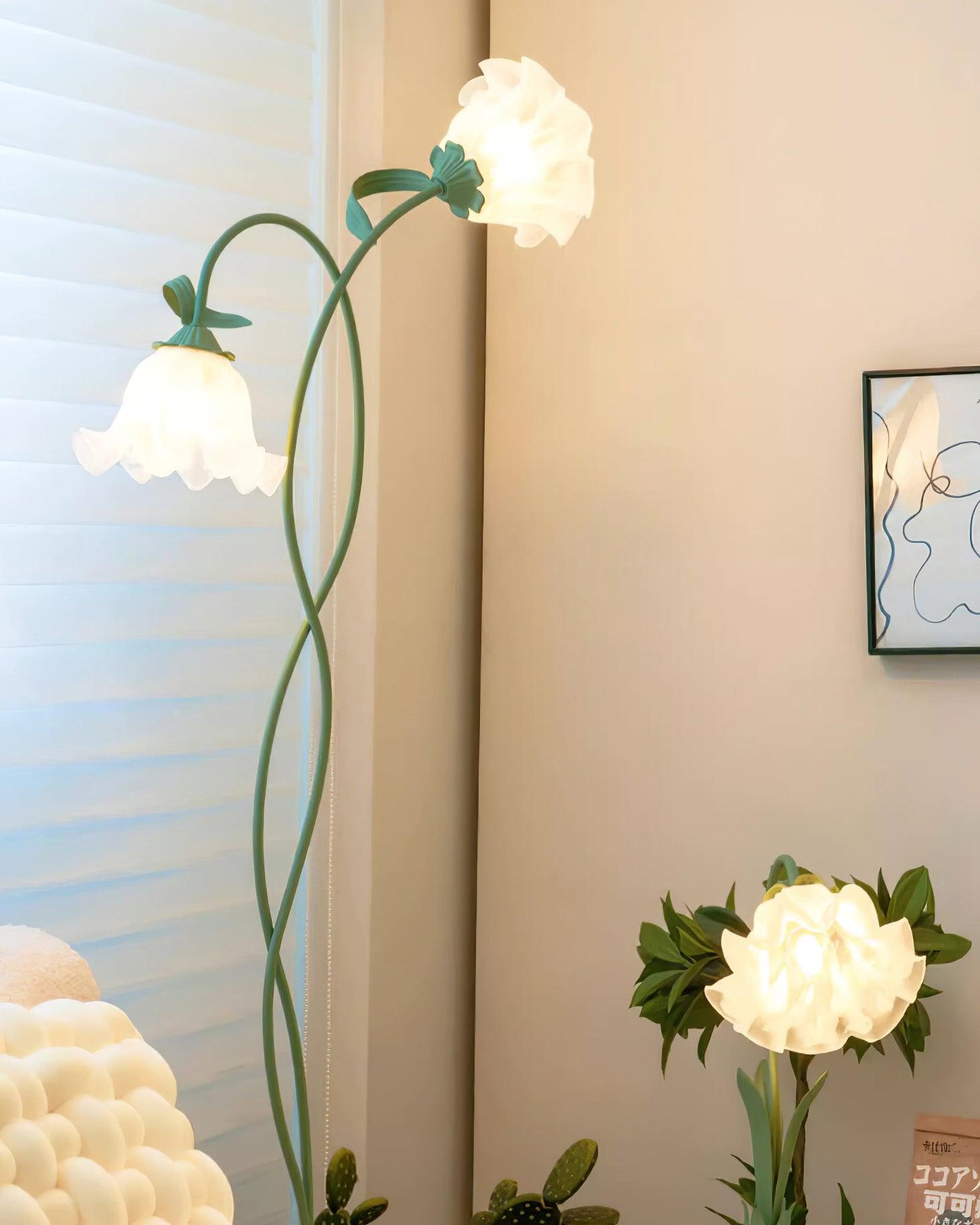 CallaLight | Éclairage Floral Moderne – Élégance Naturelle sur Pied