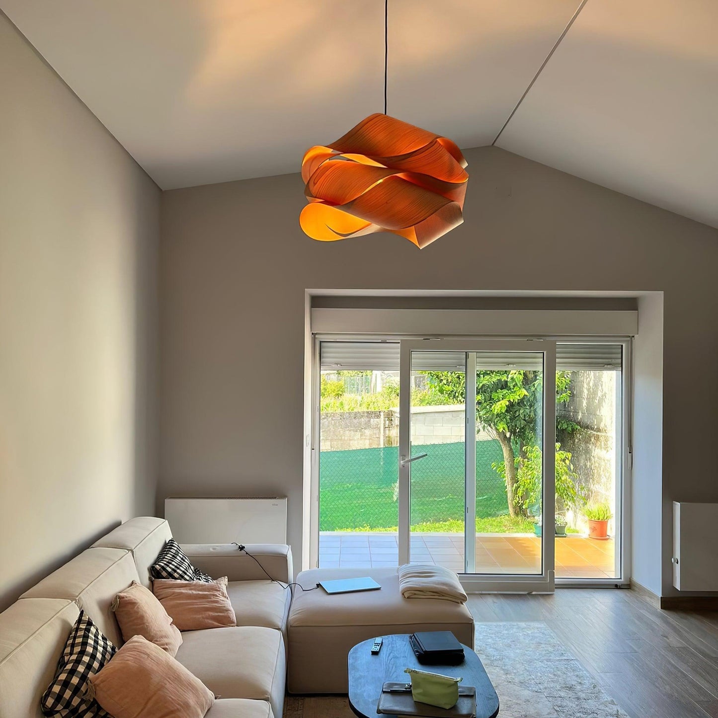 Linka - Suspension Élégante