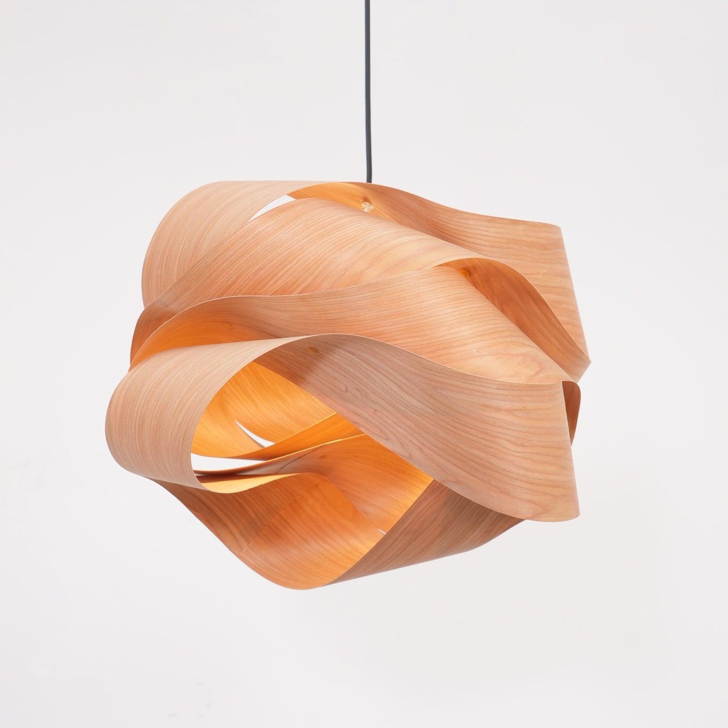 Linka - Suspension Élégante