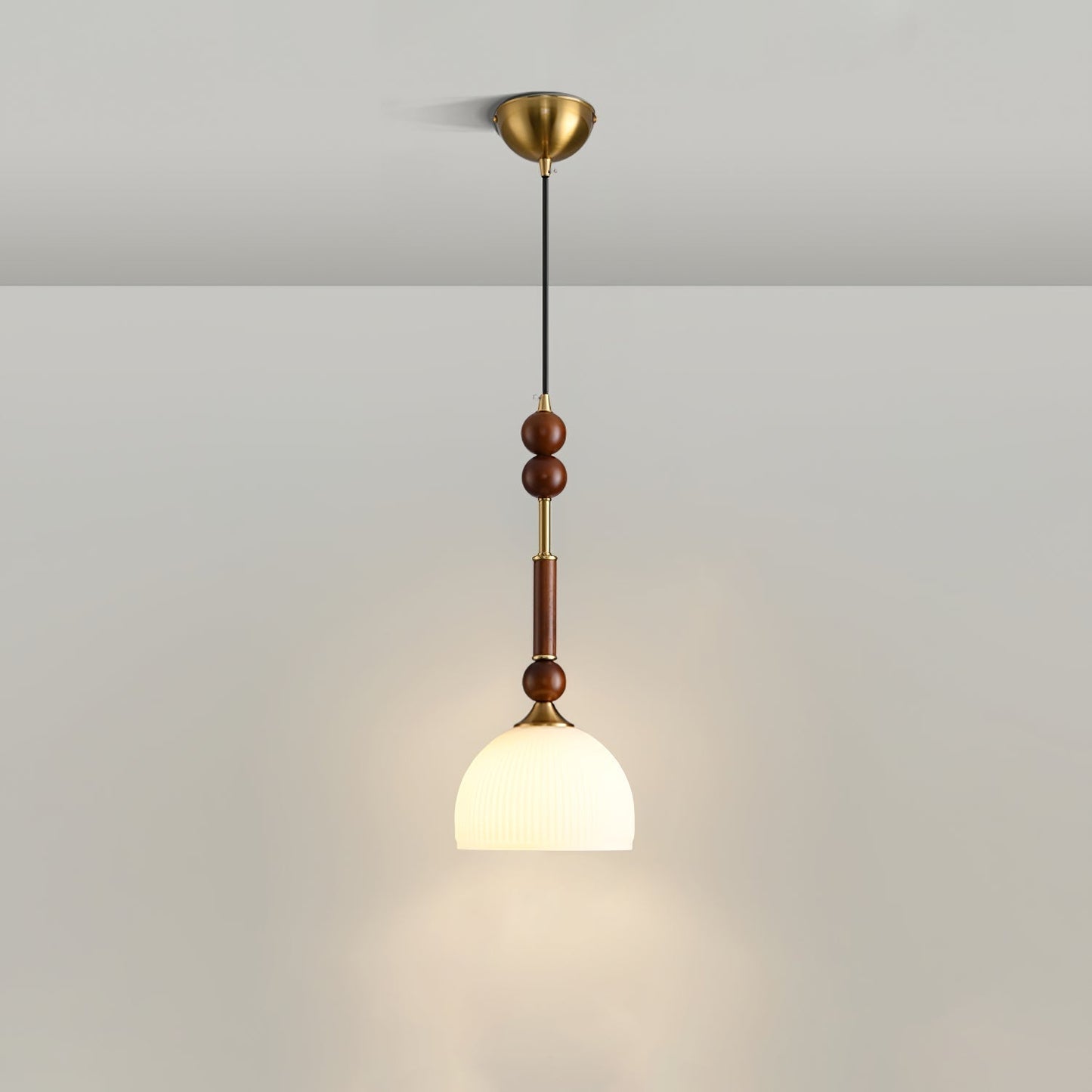 RomaLumière – Suspension Élégante Italienne en Verre | Design Vintage | Bois & Laiton