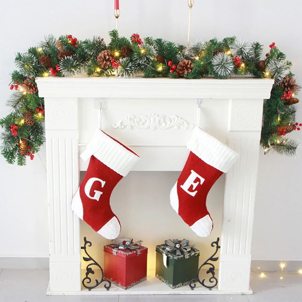 NoëlBerry | Guirlande de Noël avec Pommes de Pin et Baies Rouges – Déco Traditionnelle Réutilisable