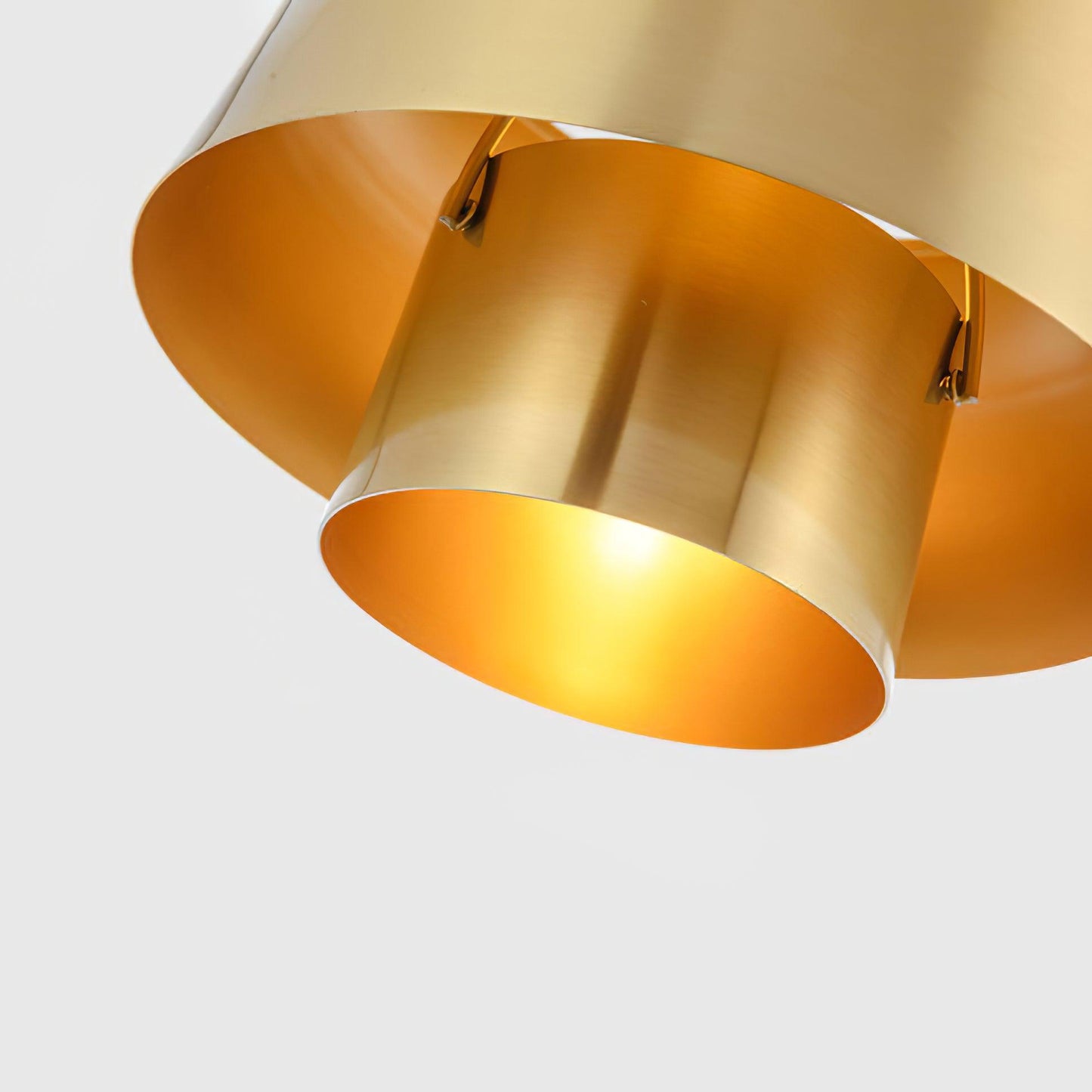 OrionGlow – Suspension Élégante en Lumière