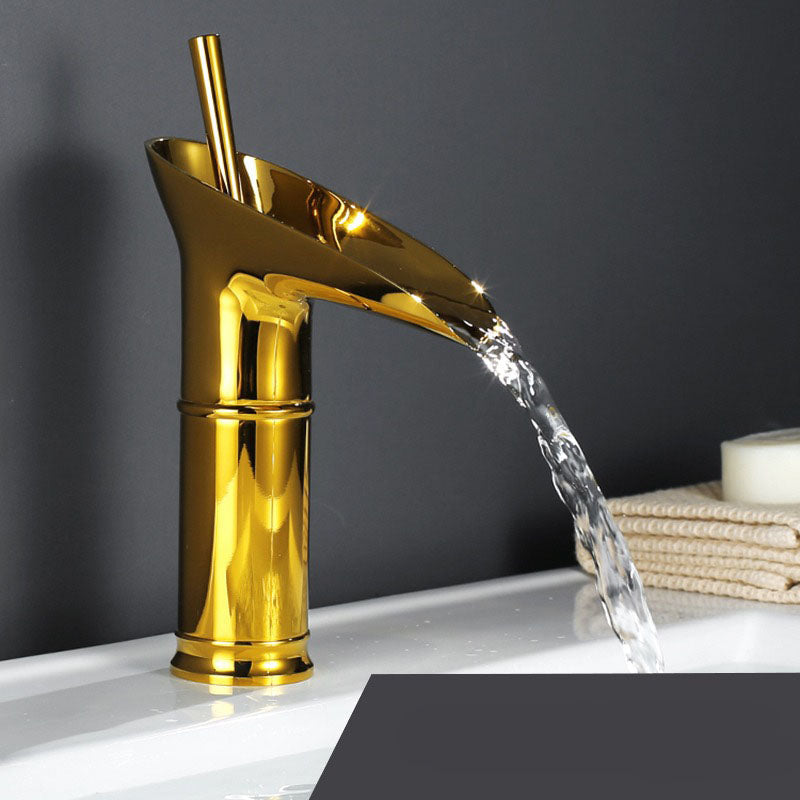 Antique Waterfall – Robinet Cascade pour Salle de Bain | Style Rétro en Laiton
