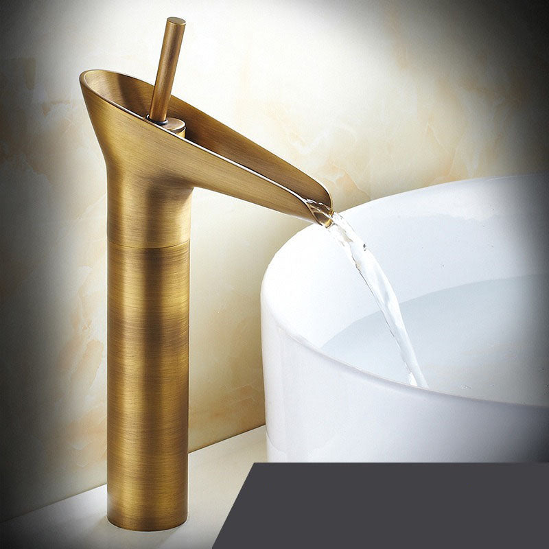 Antique Waterfall – Robinet Cascade pour Salle de Bain | Style Rétro en Laiton