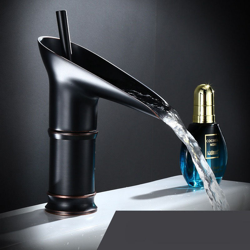 Antique Waterfall – Robinet Cascade pour Salle de Bain | Style Rétro en Laiton