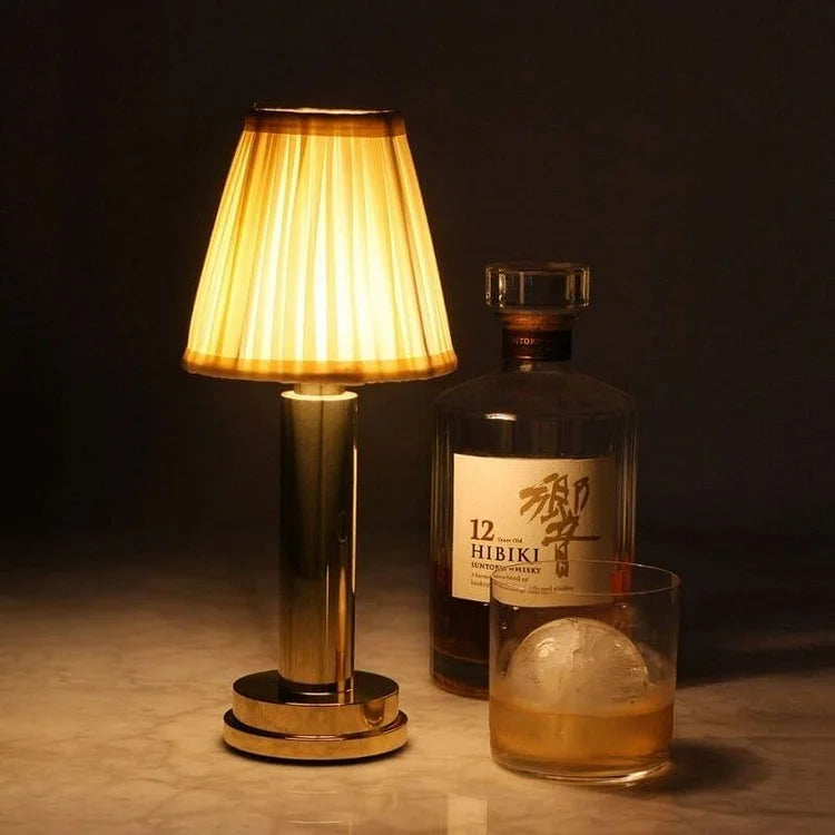 GleamLight – Éclairage moderne en métal