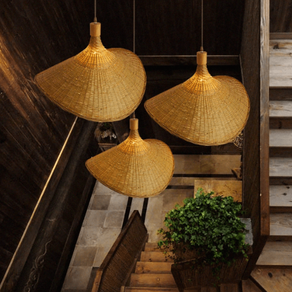 RusticGlow – Éclairage en rotin rustique