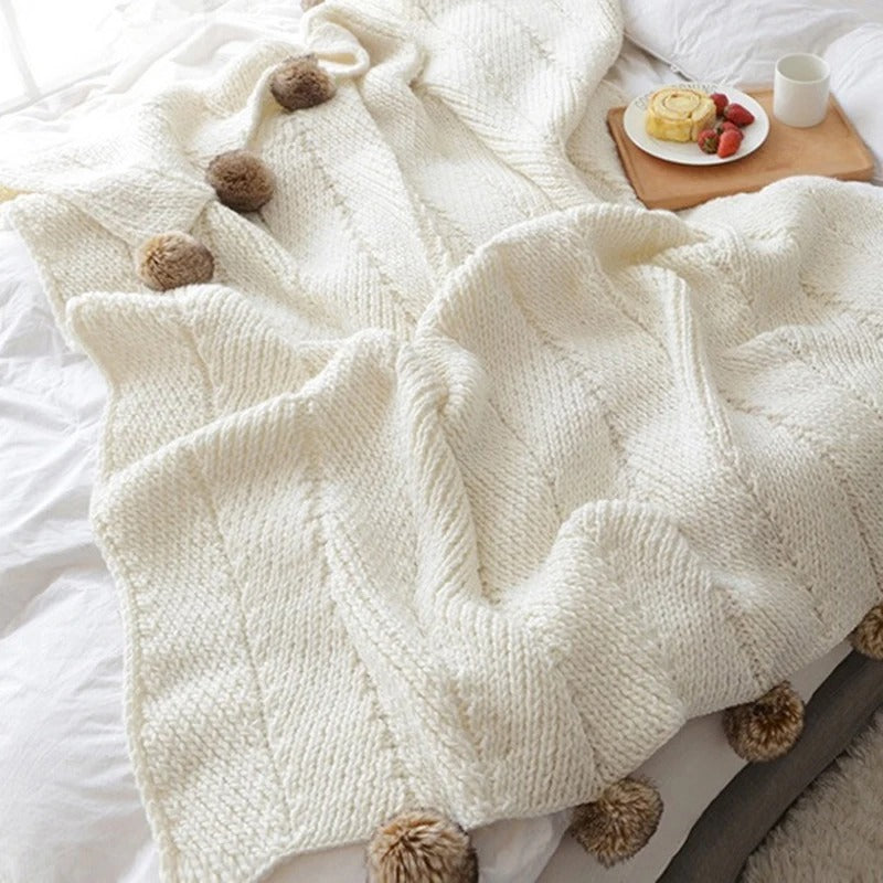PomponLux – Plaid en Chenille avec Pompons