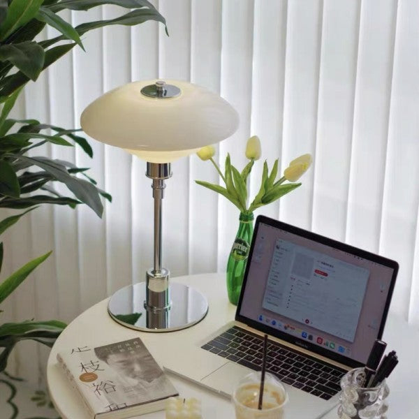 Discora - Lampe de table métallique