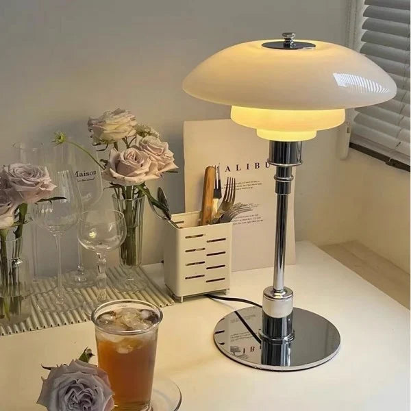 Discora - Lampe de table métallique