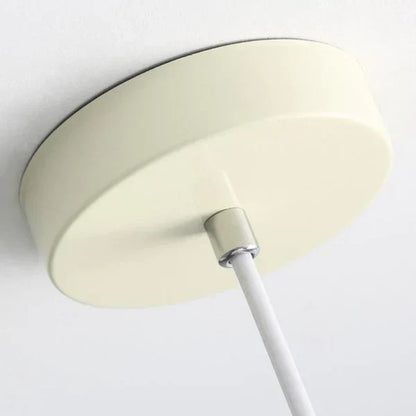 Lampe pendante crème de style français – Élégance Rustique pour Votre Maison