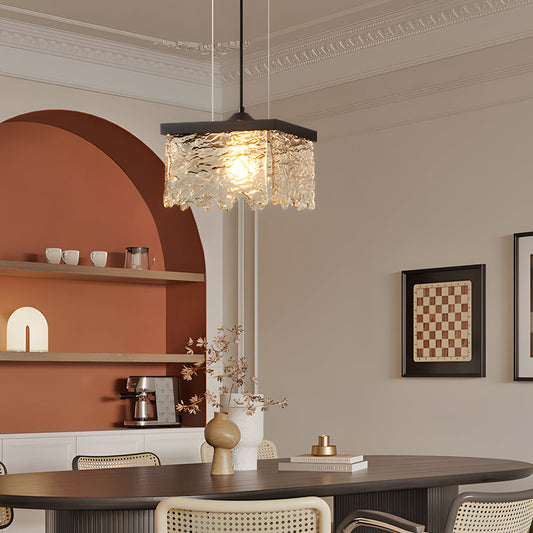 ChicLuxe – Lustre en verre élégant