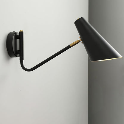 LuminaPex – Applique Murale Orientable au Design Conique