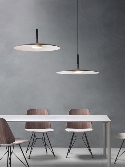 MétaloLinea – Suspension Design en Métal et Aluminium