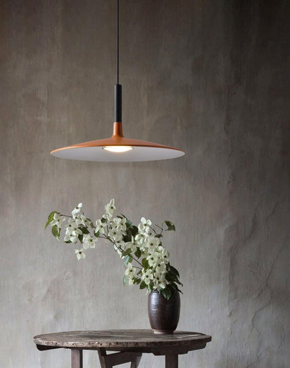 MétaloLinea – Suspension Design en Métal et Aluminium