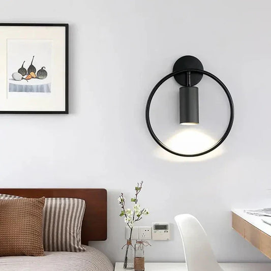 OpulentGlow - Lampe murale luxueuse et raffinée