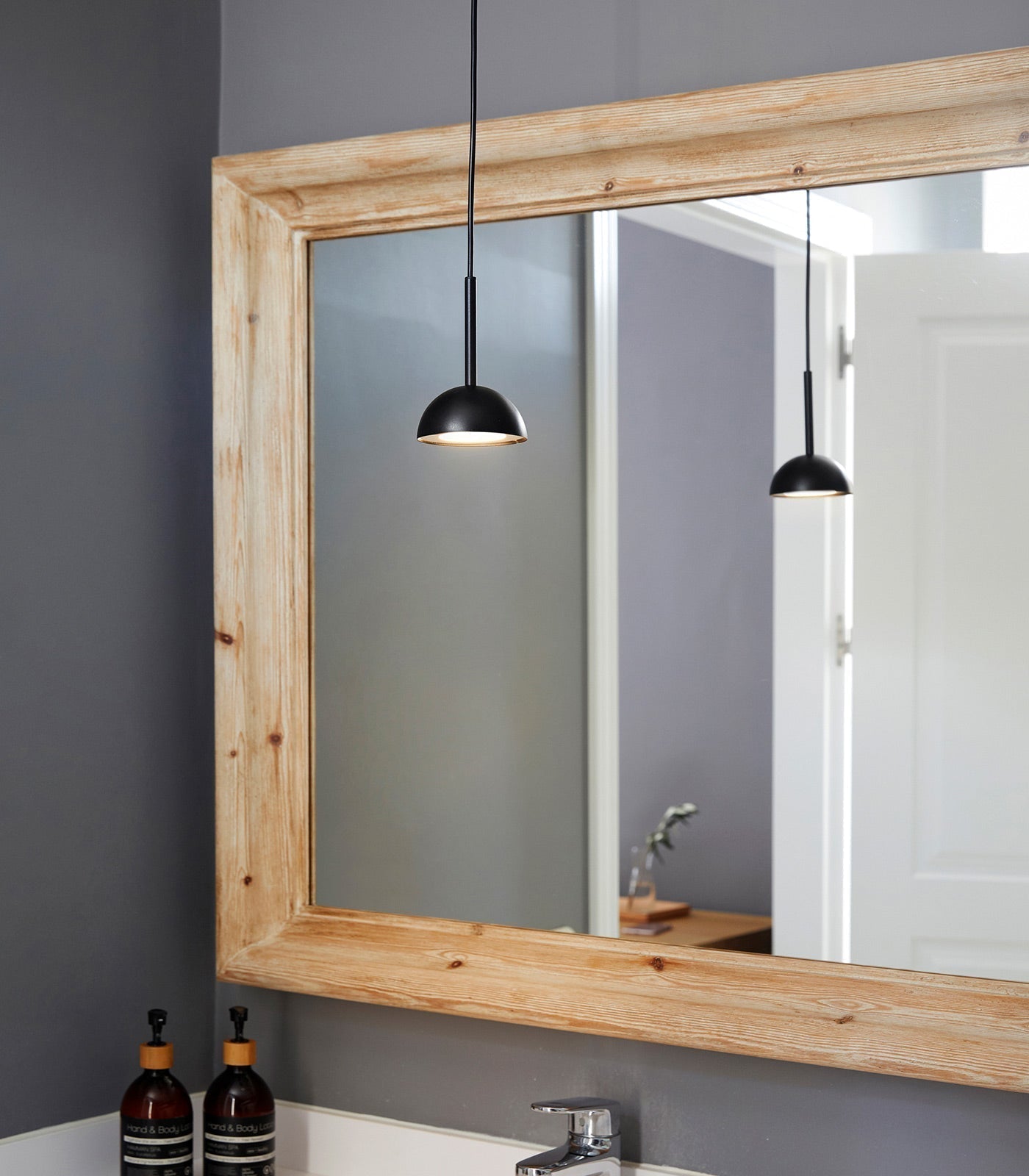 LumièreChic - Luminaire suspendu au charme unique