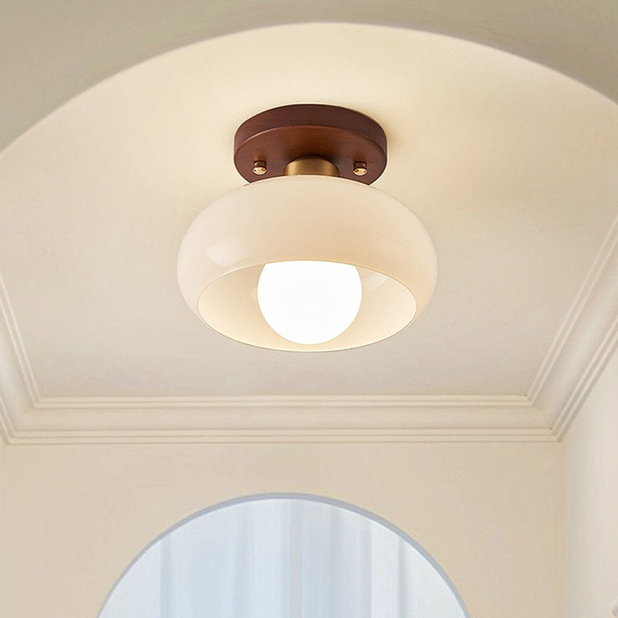 ChicRétro | Petite Lampe de Plafond Blanche au Style Vintage – Élégance Classique et Matériaux Authentiques