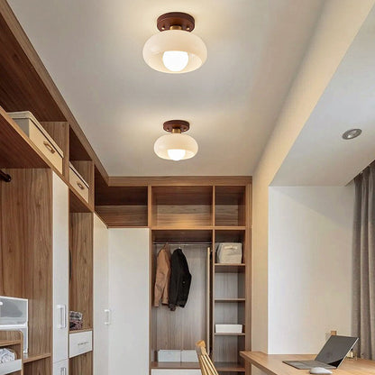 ChicRétro | Petite Lampe de Plafond Blanche au Style Vintage – Élégance Classique et Matériaux Authentiques