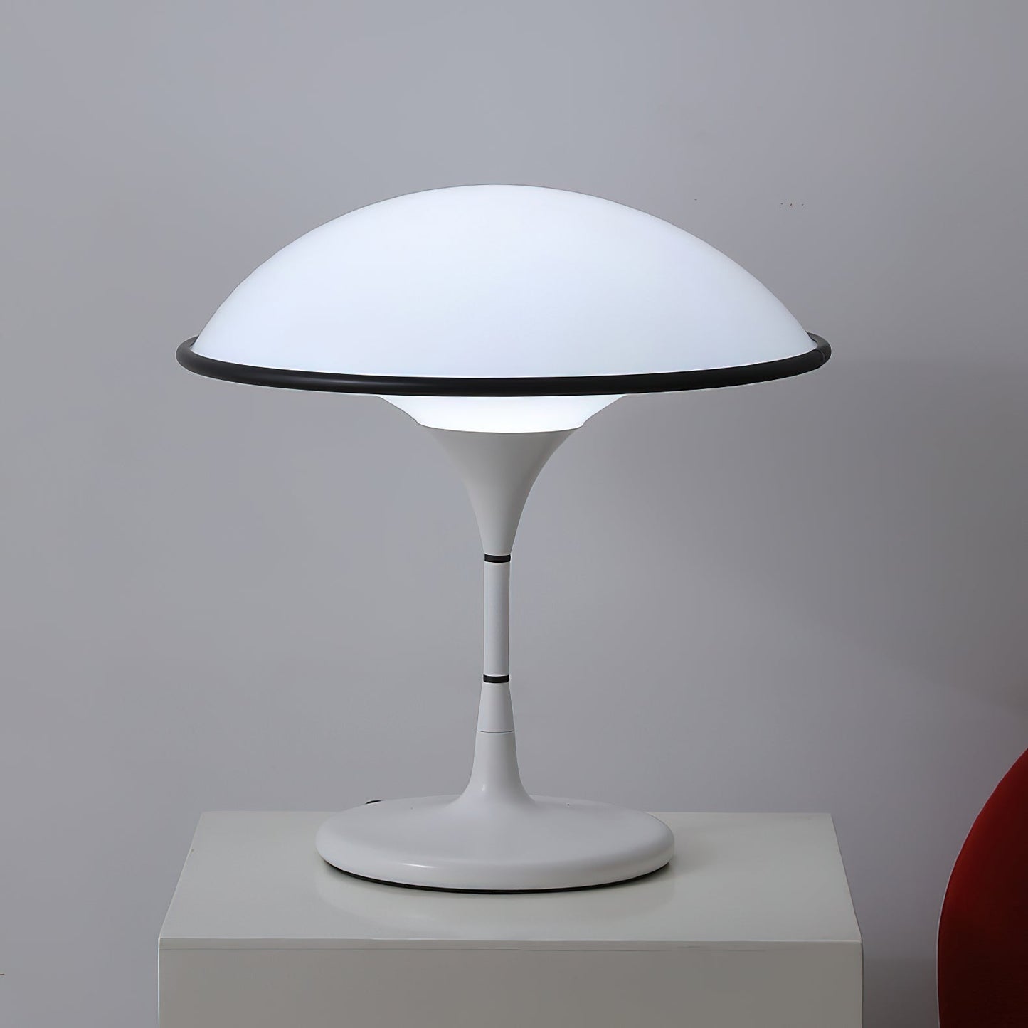 Fontana - Lampe de table élégante