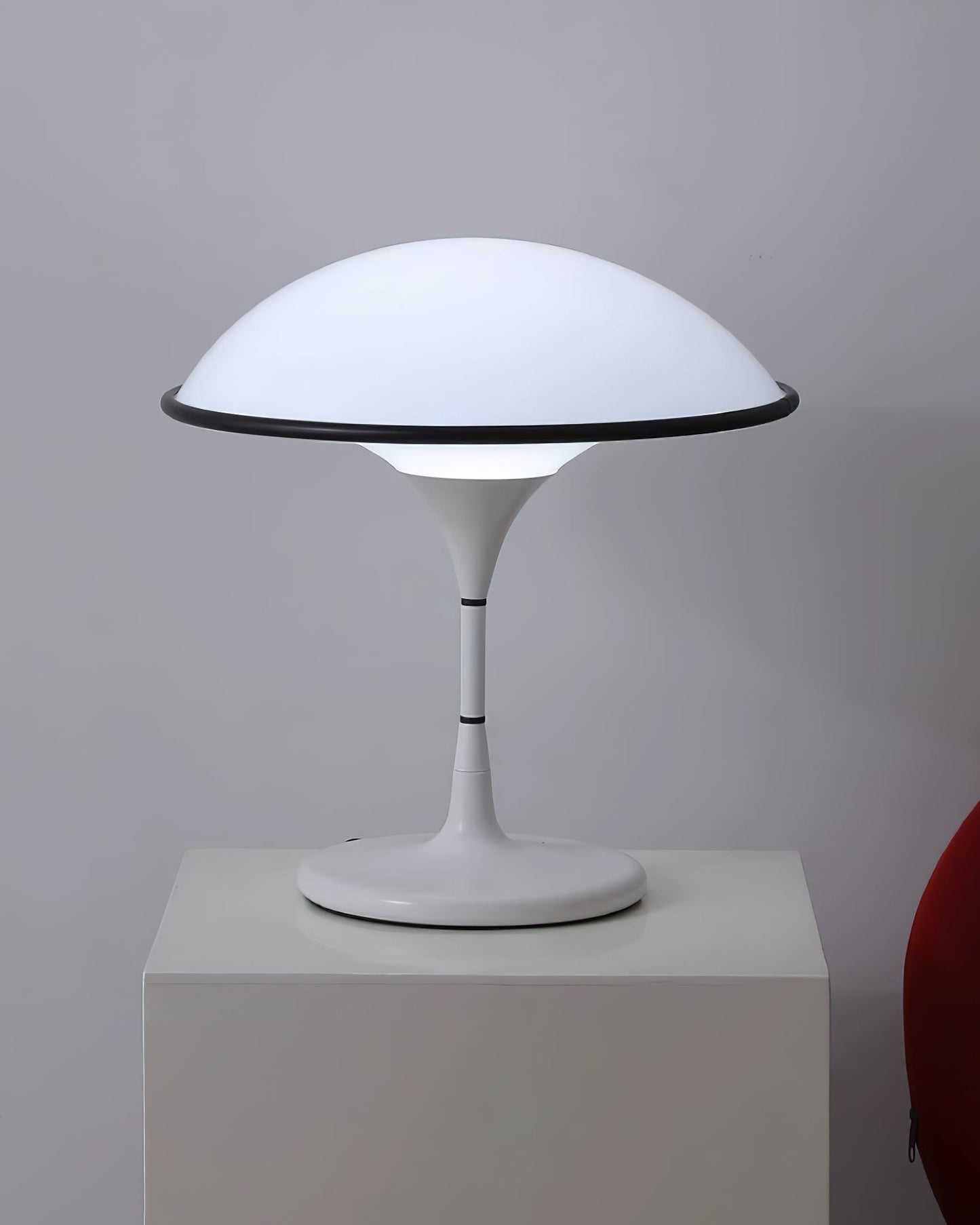 Fontana - Lampe de table élégante