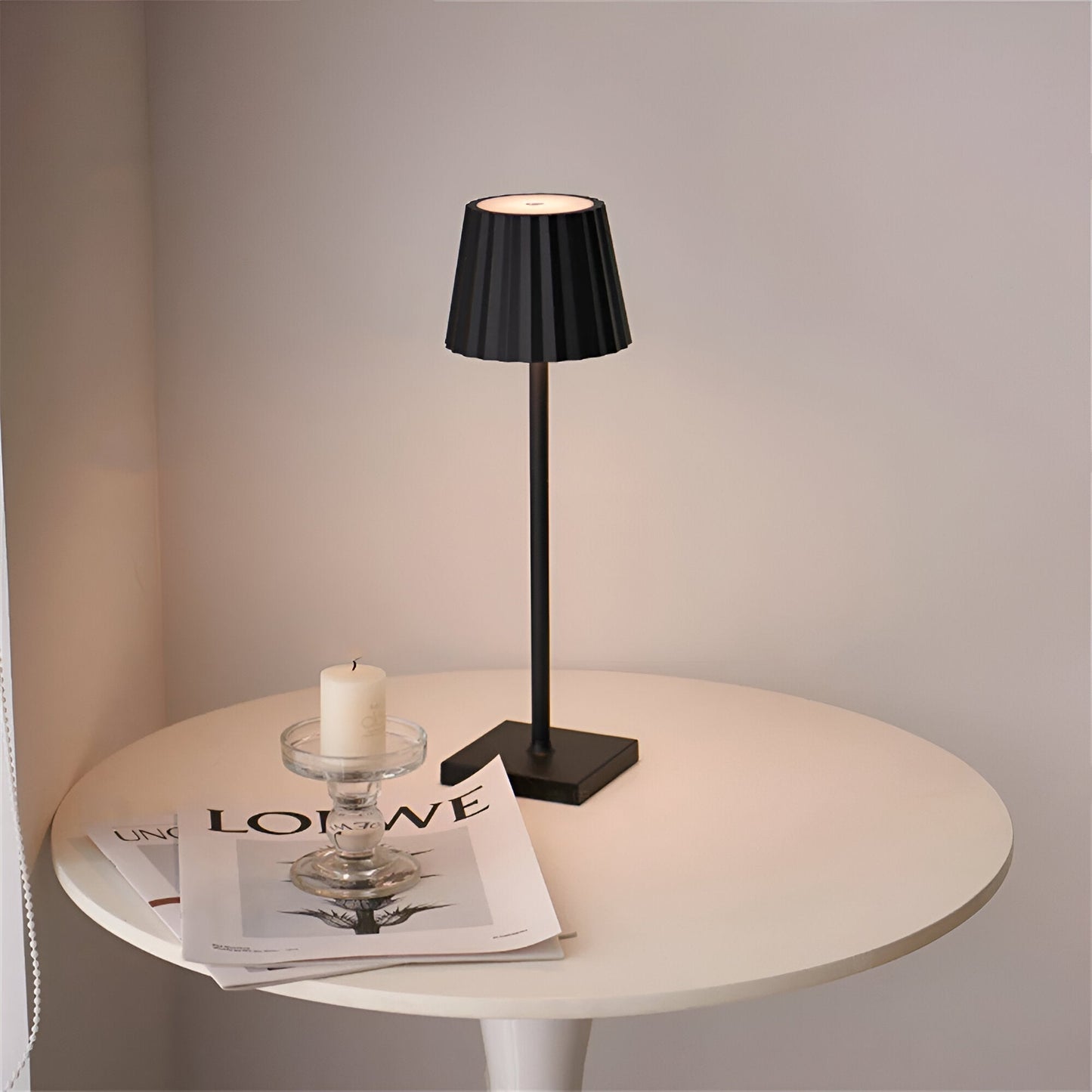IllumiGlow - Lampe de Voyage Rechargeable avec Éclairage Multicolore