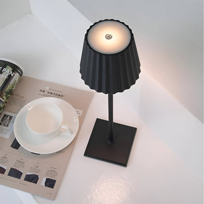 IllumiGlow - Lampe de Voyage Rechargeable avec Éclairage Multicolore