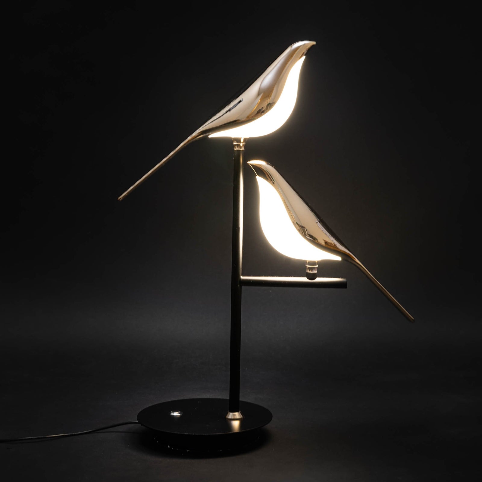 Lampe de Table LED Moderne avec Design Oiseau Doré – Éclairage Élégant et Économique pour Salon et Bureau 3