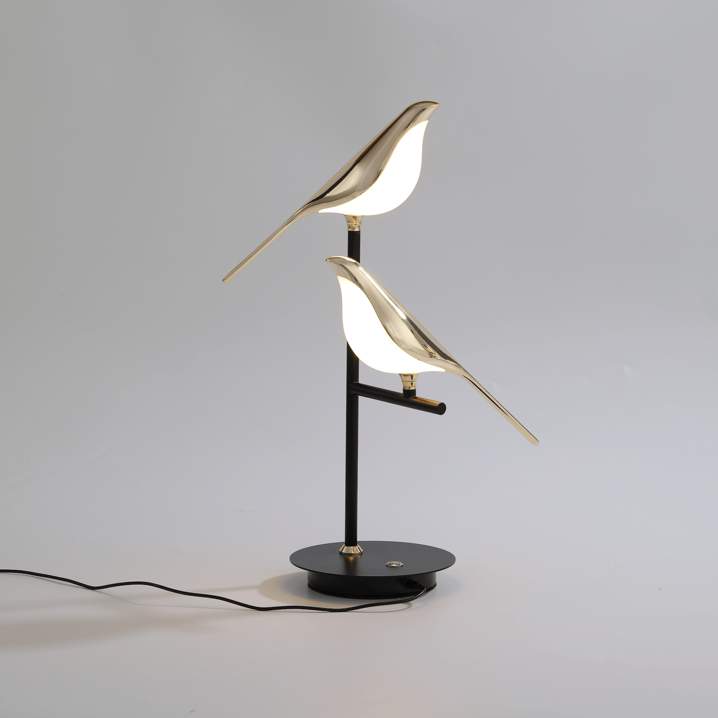 Lampe de Table LED Moderne avec Design Oiseau Doré – Éclairage Élégant et Économique pour Salon et Bureau 5