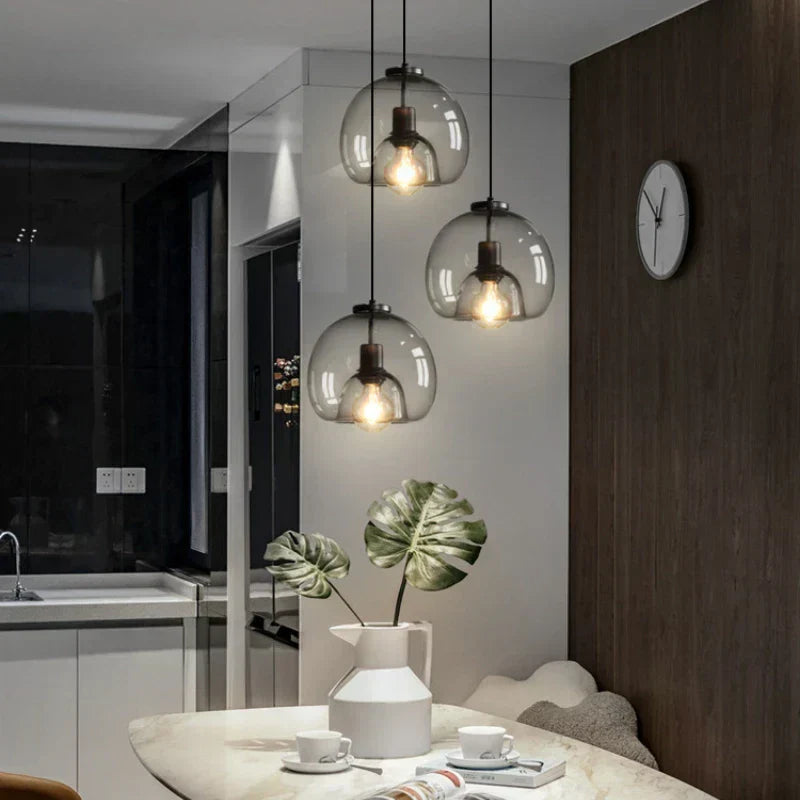 LumiCristal – Suspension élégante en verre contemporain
