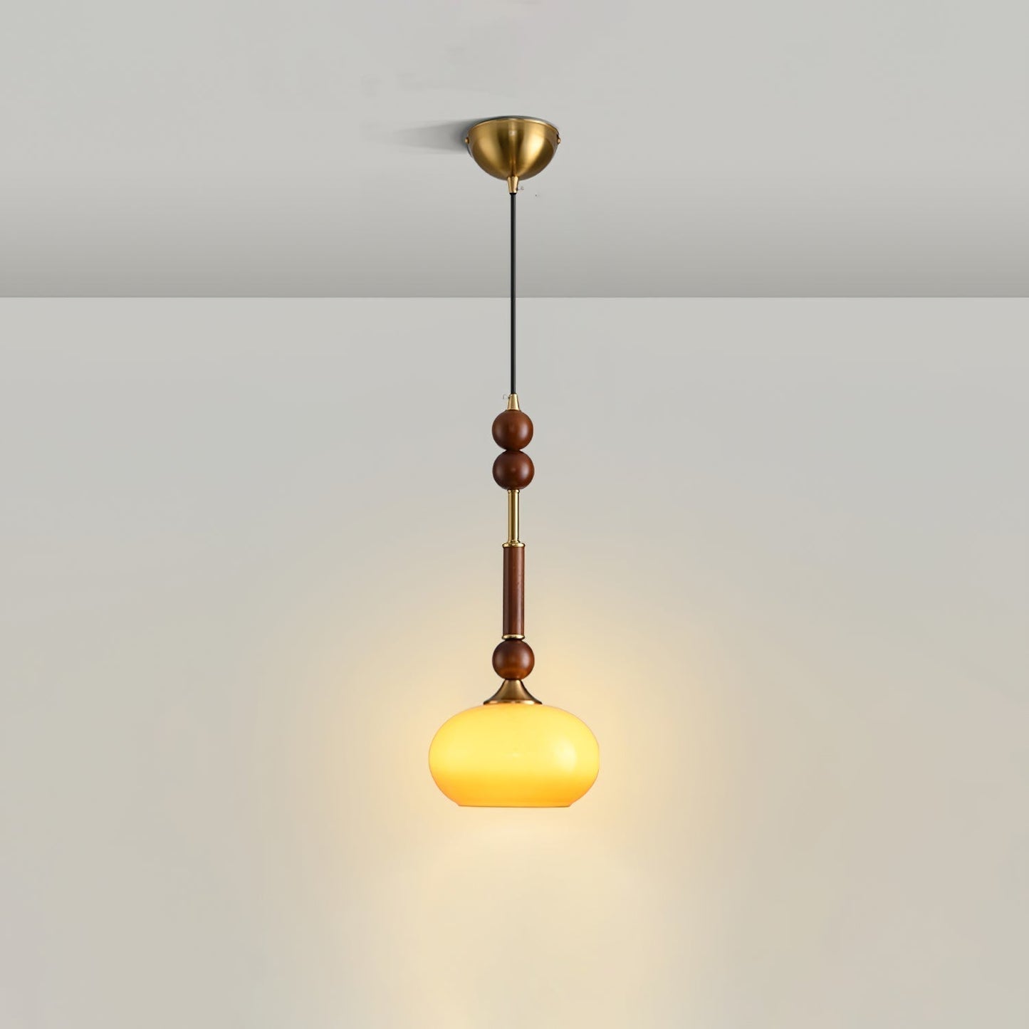 RomaLumière – Suspension Élégante Italienne en Verre | Design Vintage | Bois & Laiton