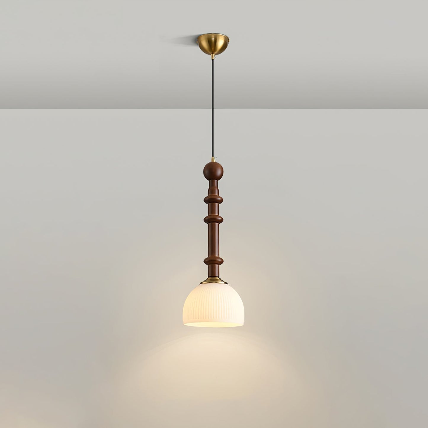 RomaLumière – Suspension Élégante Italienne en Verre | Design Vintage | Bois & Laiton