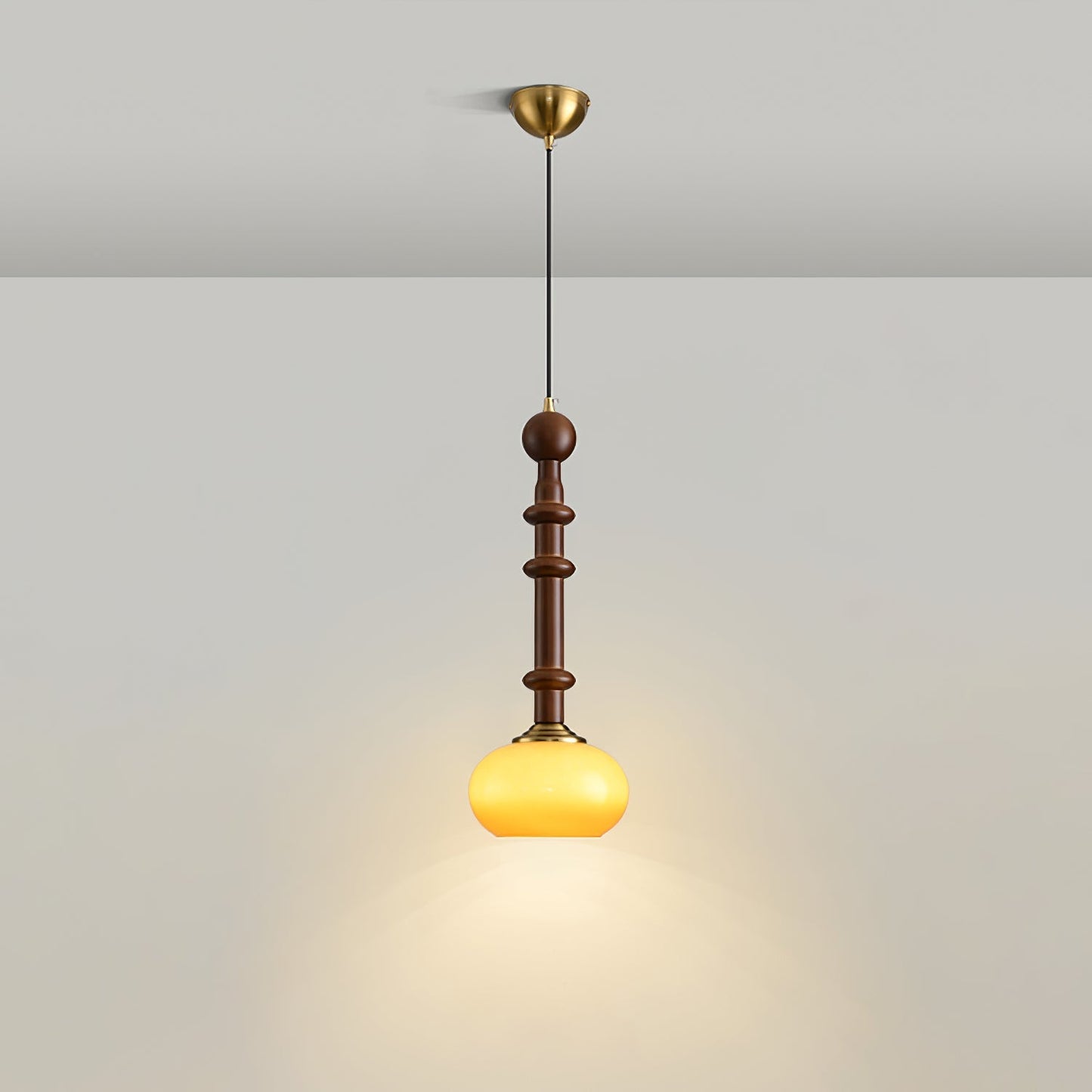 RomaLumière – Suspension Élégante Italienne en Verre | Design Vintage | Bois & Laiton