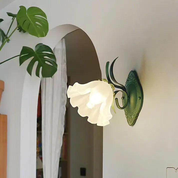LilyGlow – Applique Murale Fleur de Muguet