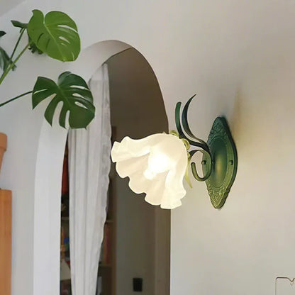 LilyGlow – Applique Murale Fleur de Muguet