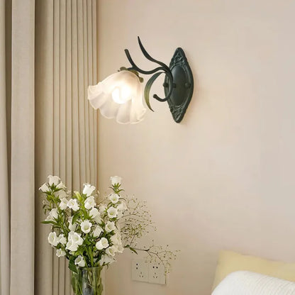 LilyGlow – Applique Murale Fleur de Muguet